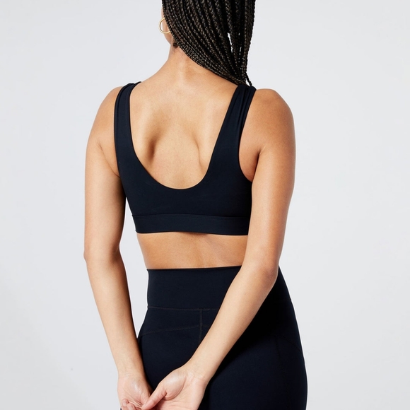 L*Space Do The Twist Sports Bra Black - Picture 3 of 8